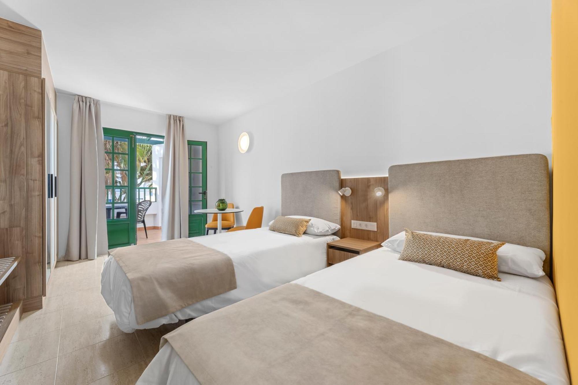 Apartamentos Tropicana Puerto del Carmen  Zewnętrze zdjęcie